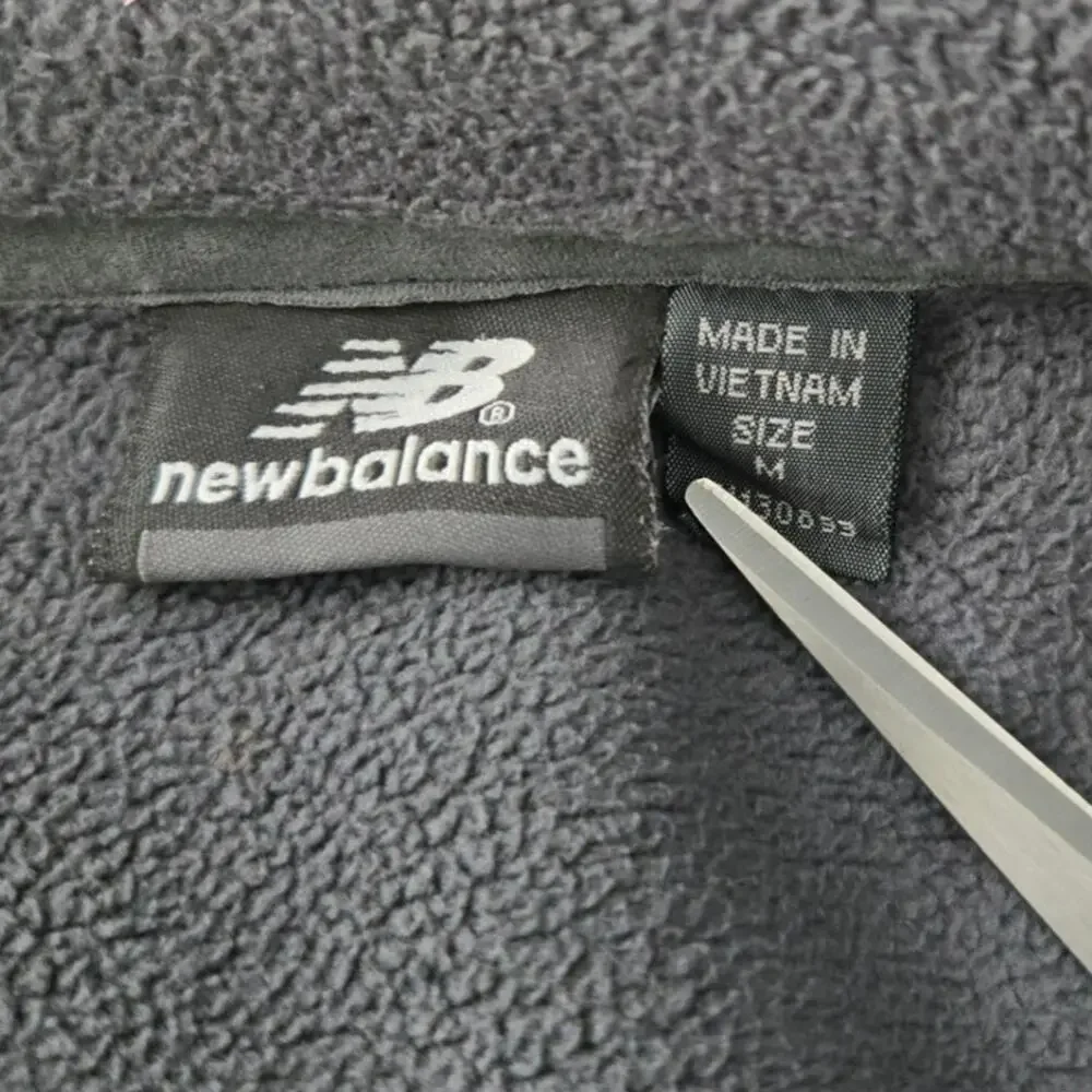 New Balance Weather Resistant Soft‑Shell Jacket Black & Gray Fleece‑Lined Size M